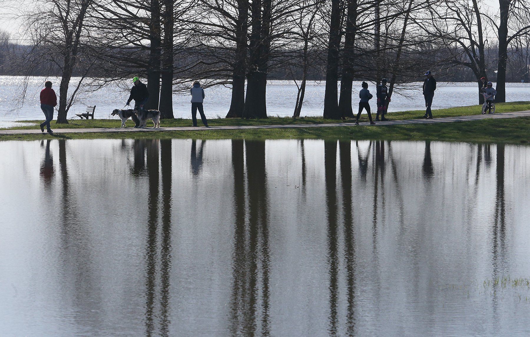 Rising Waters keep the St. Louis area alert